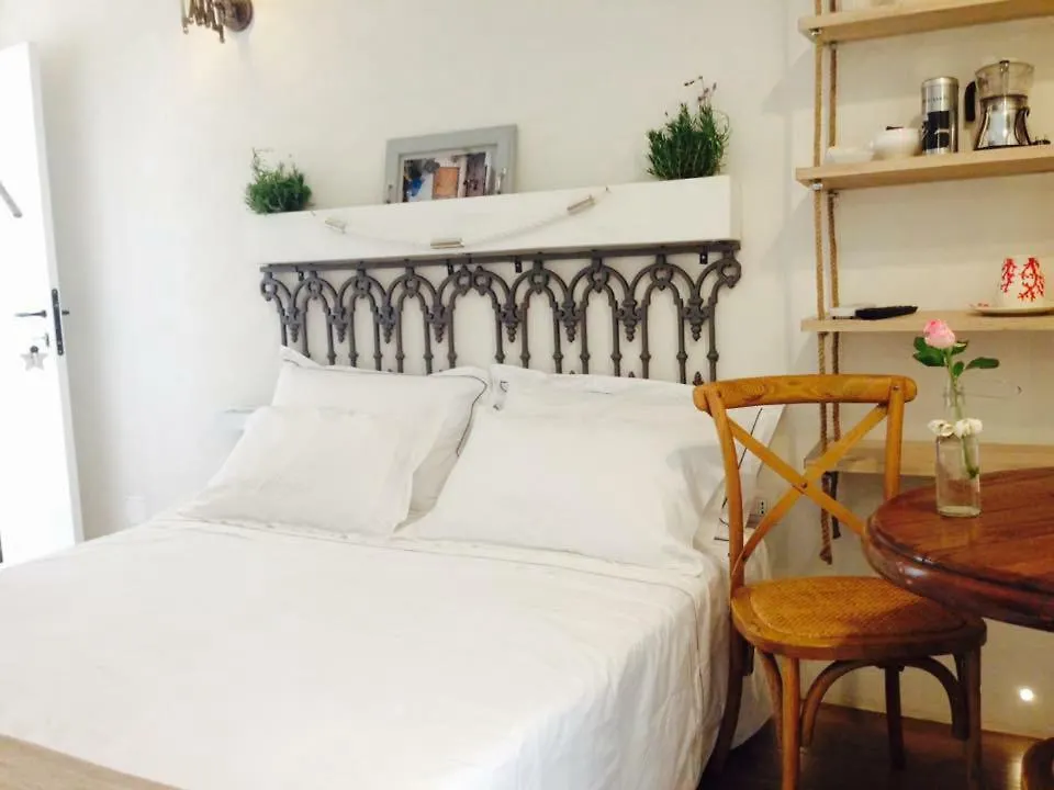 Mare Rooms Bari Old Town Center 0*,